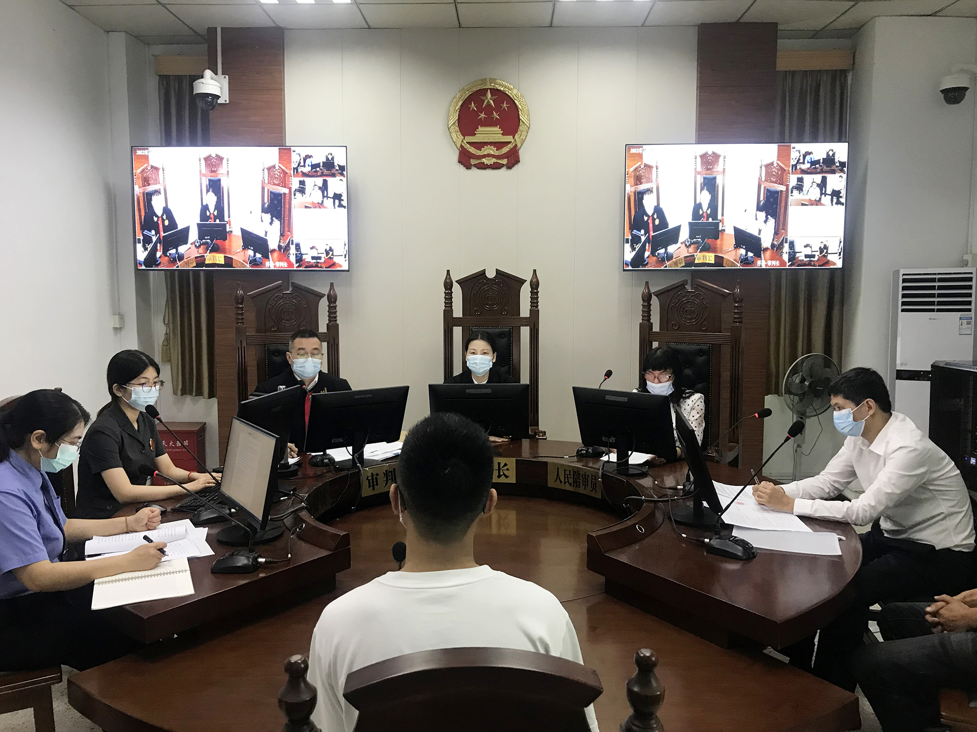 2022.5.13潮安法院浮洋人民法庭以“圆桌审判”方式开庭审理首宗涉未成年人刑事犯罪案.jpg